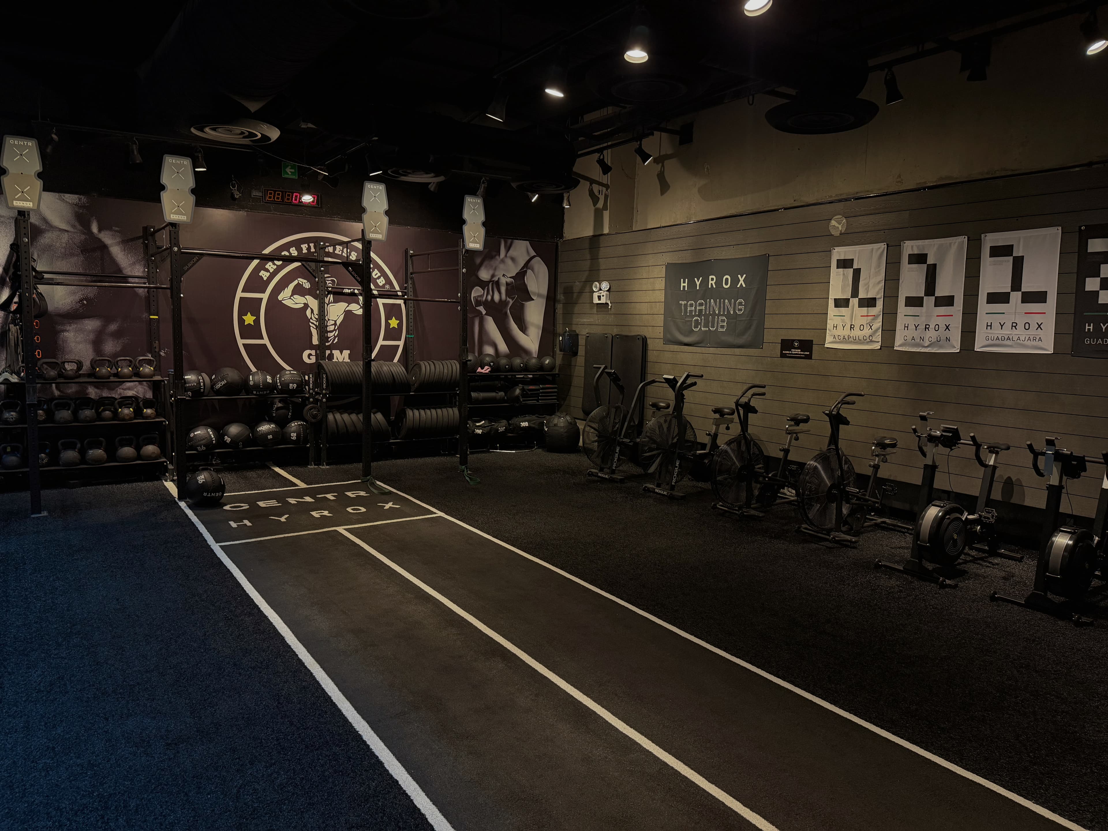 Hyrox box · Arcos Fitness